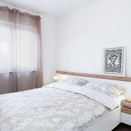 Ferienwohnung Fur 5 Personen Ca 60 Qm In Medulin, Istrien Sudkuste Von Istrien - B58508