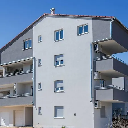 Ferienwohnung Fur 5 Personen Ca 60 Qm In Medulin, Istrien Sudkuste Von Istrien - B58508 شقة
